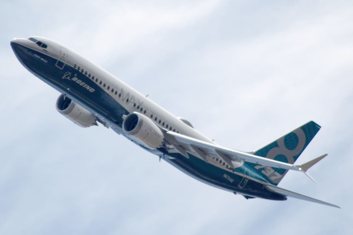 Акції Boeing ще більше впали внаслідок розслідування аварії 737 Max 9