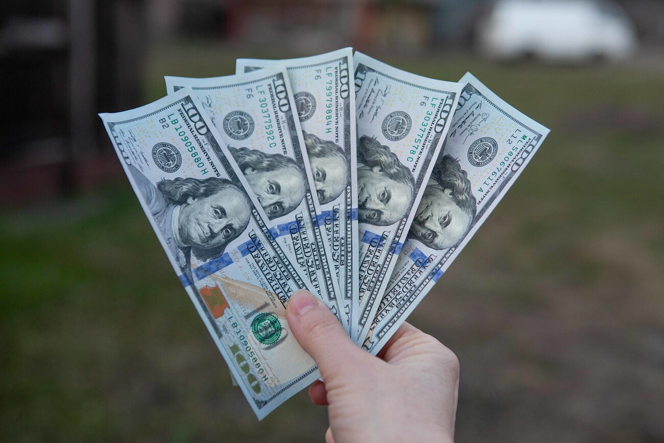 Нацбанк фіксує сплеск ввезення готівкової валюти та золота до України / Фото: Главком
